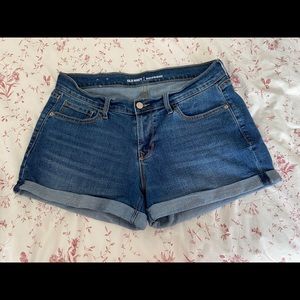 Old Navy boyfriend Jean shorts